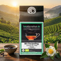 Bio Darjeeling Schwarztee Tüte (Second Flush) mit Aufguss und Blüten
