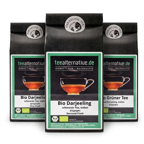 Bio-Darjeeling Tee Packungen von alternatvie.de, grüne Aufdrucke in 3er-Ansicht